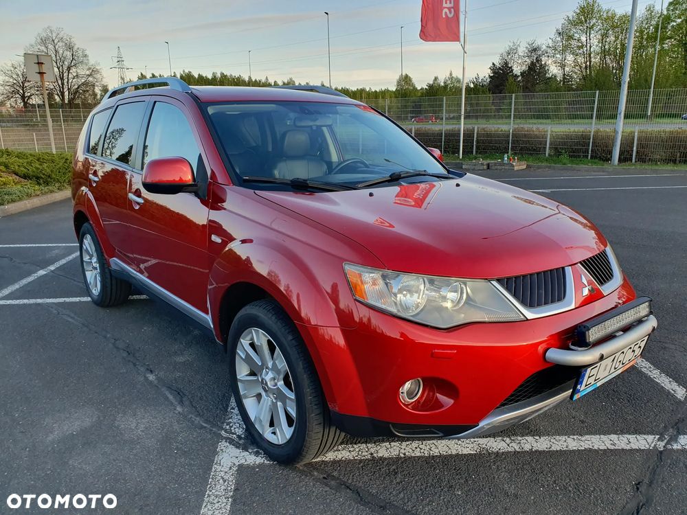 Mitsubishi Outlander 2.4 4WD CVT Instyle - 6