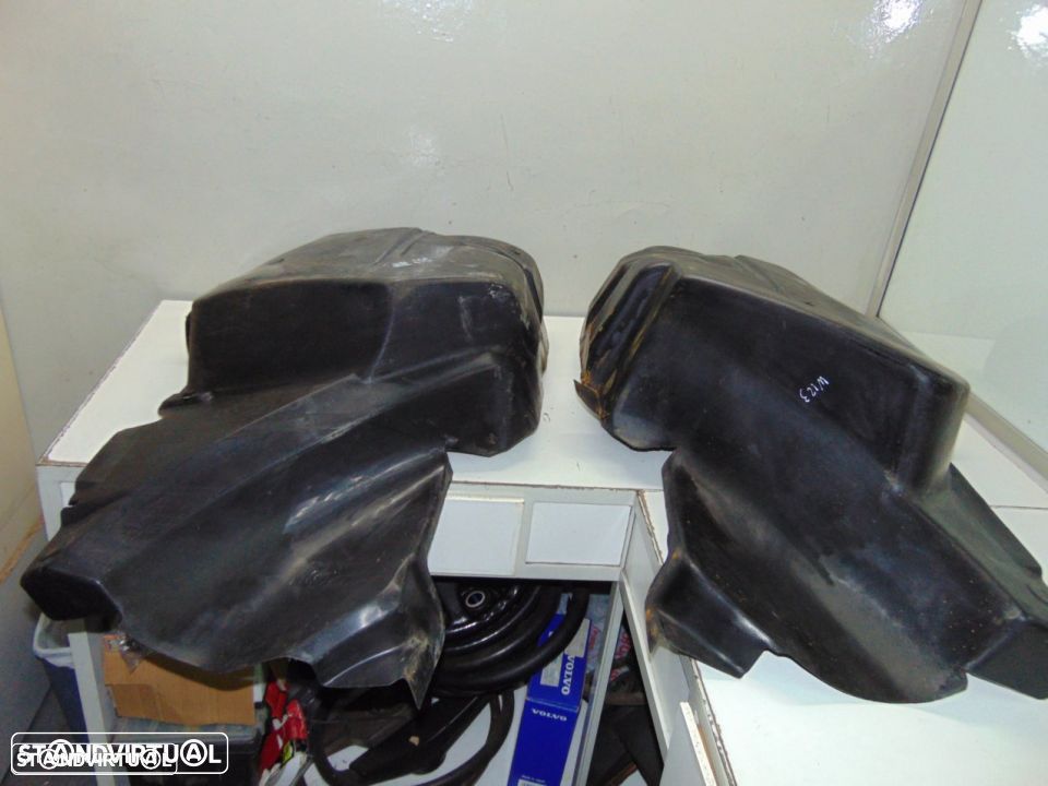 Mercedes W123 - protecções laterais - 1