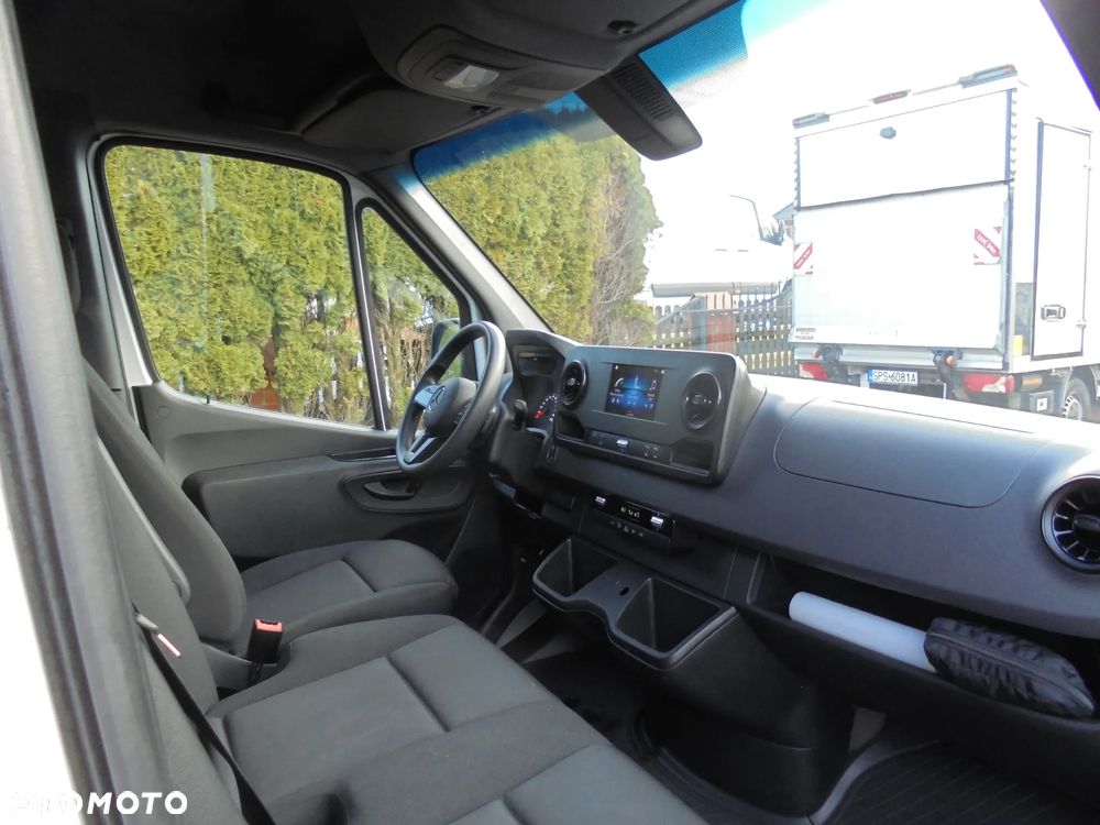 Mercedes-Benz SPRINTER 319 CDI - 14