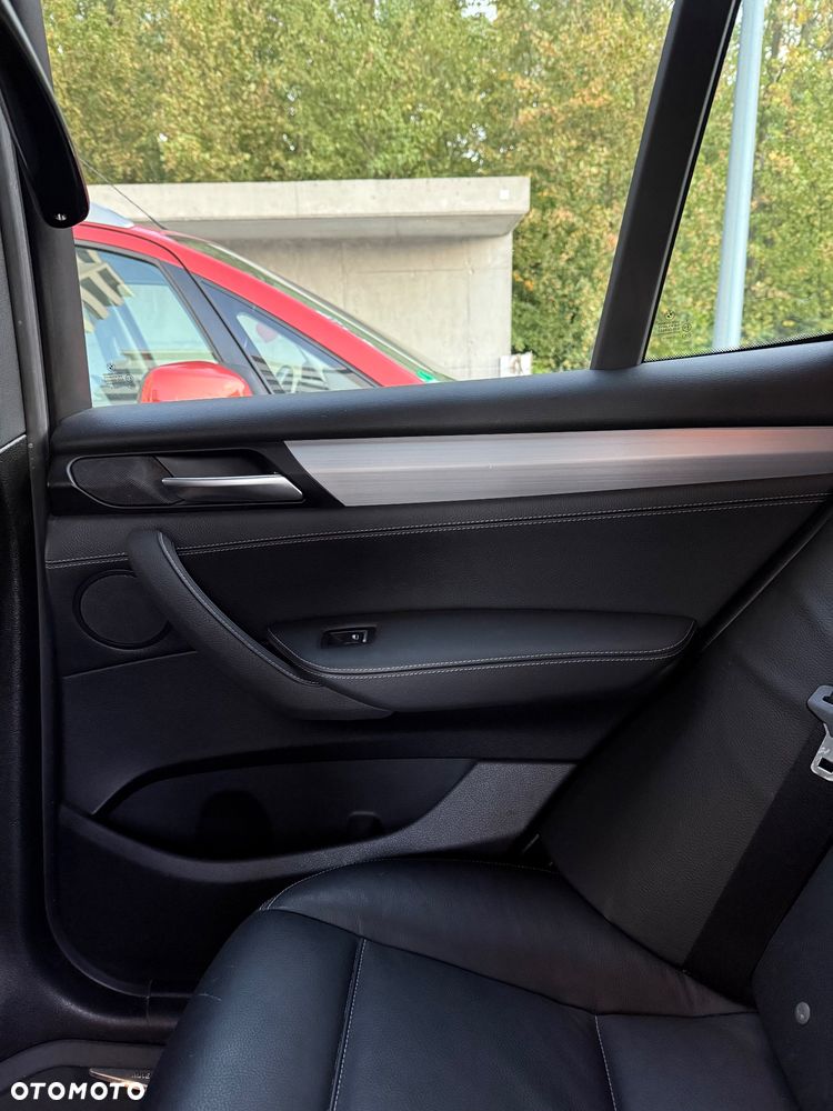 BMW X3 xDrive20d - 28