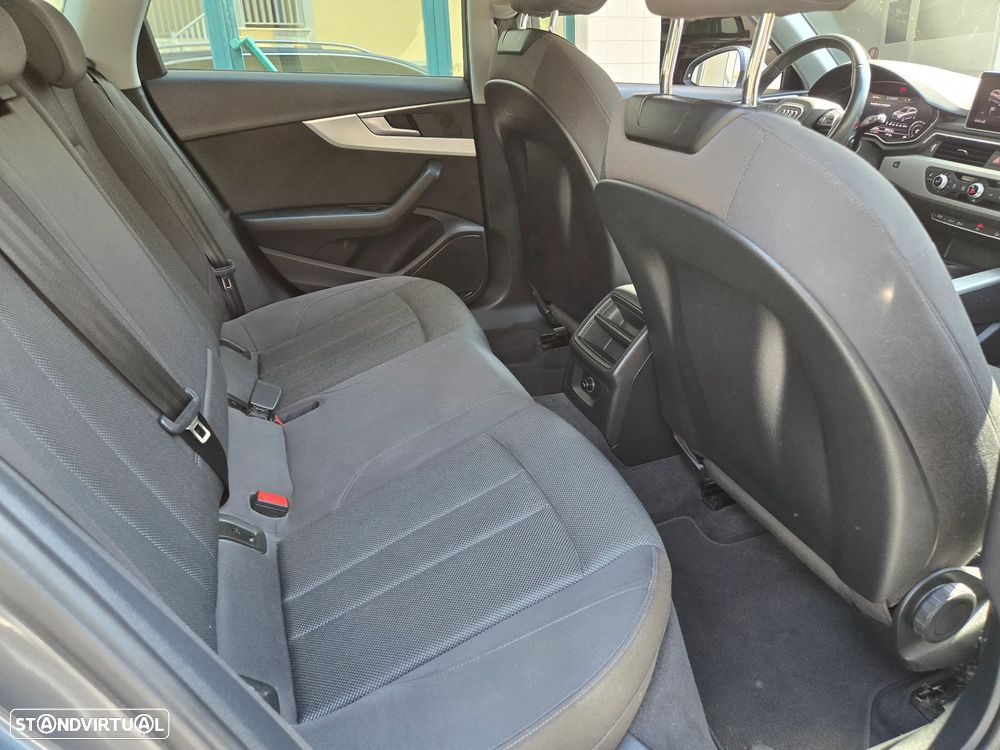Audi A4 Allroad 2.0 TDI quattro Exclusive S tronic - 9