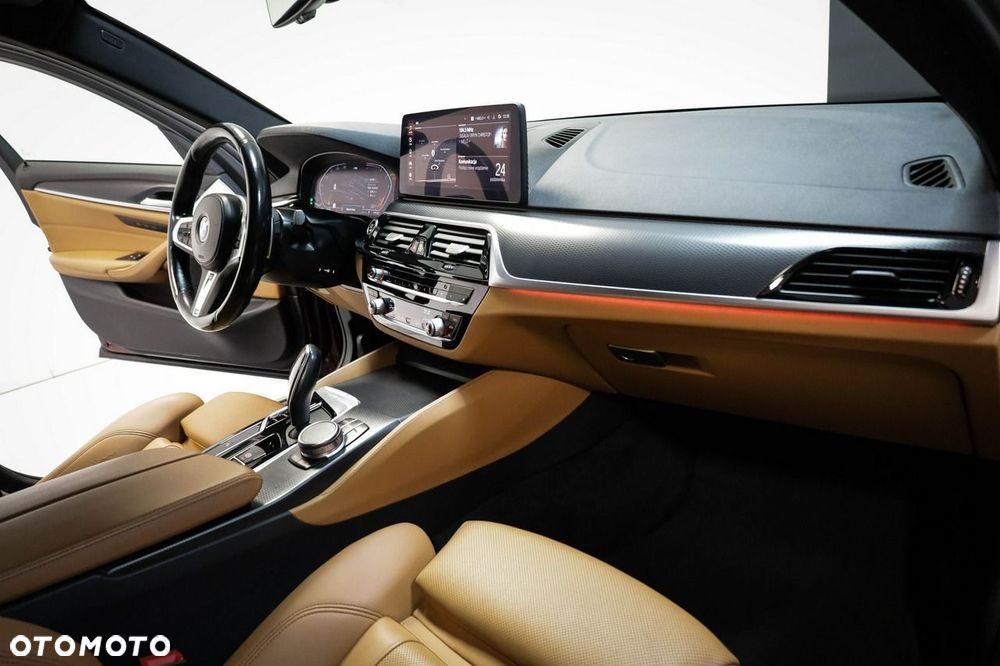 BMW Seria 5 - 25