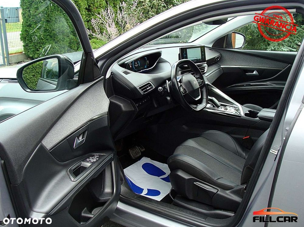 Peugeot 3008 1.6 PureTech Hybrid PHEV Allure S&S EAT8 - 18