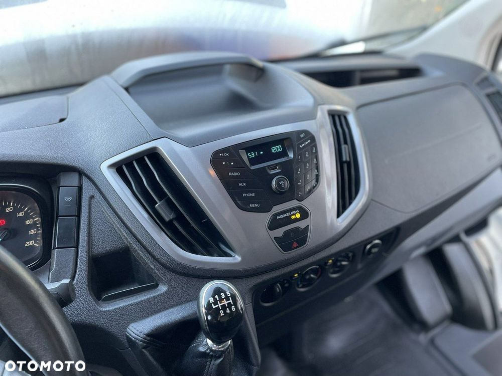 Ford Transit - 13