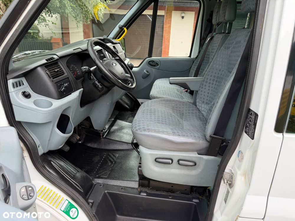 Ford Transit - 10