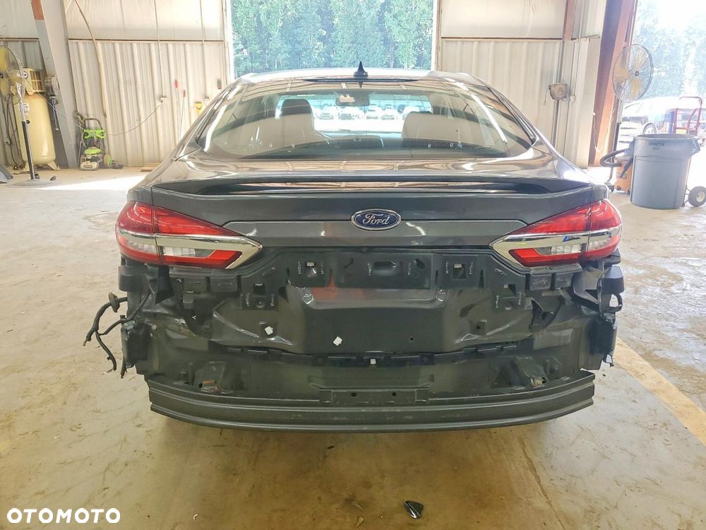 Ford Mondeo 2.0 Hybrid Titanium - 5
