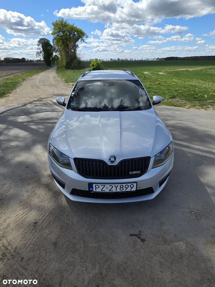 Skoda Octavia 2.0 TDI DSG RS - 5