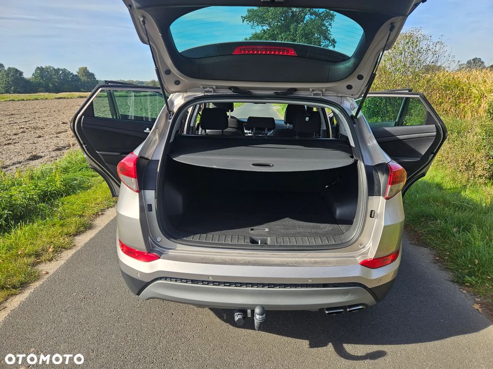 Hyundai Tucson 2.0 CRDI BlueDrive Comfort 2WD - 18
