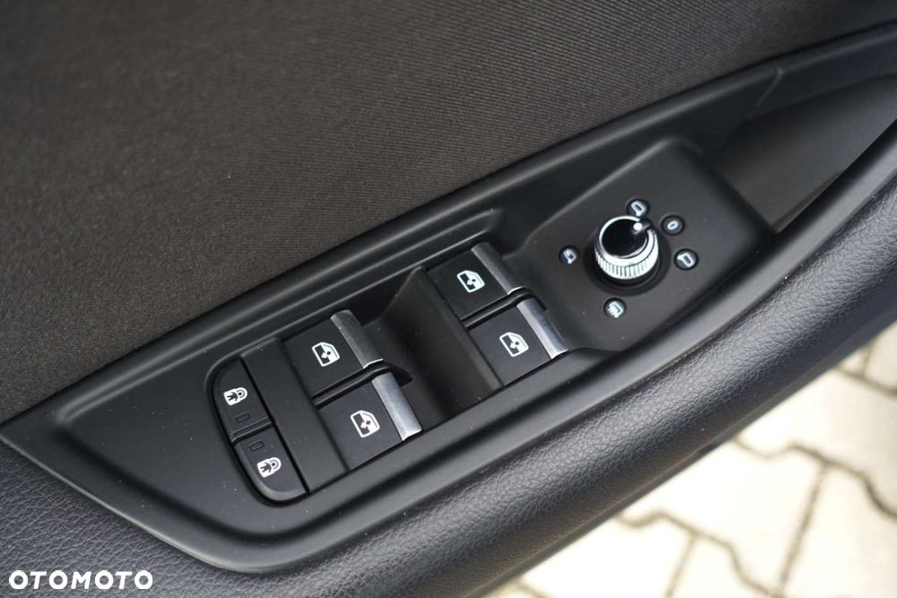 Audi A4 Limousine - 17