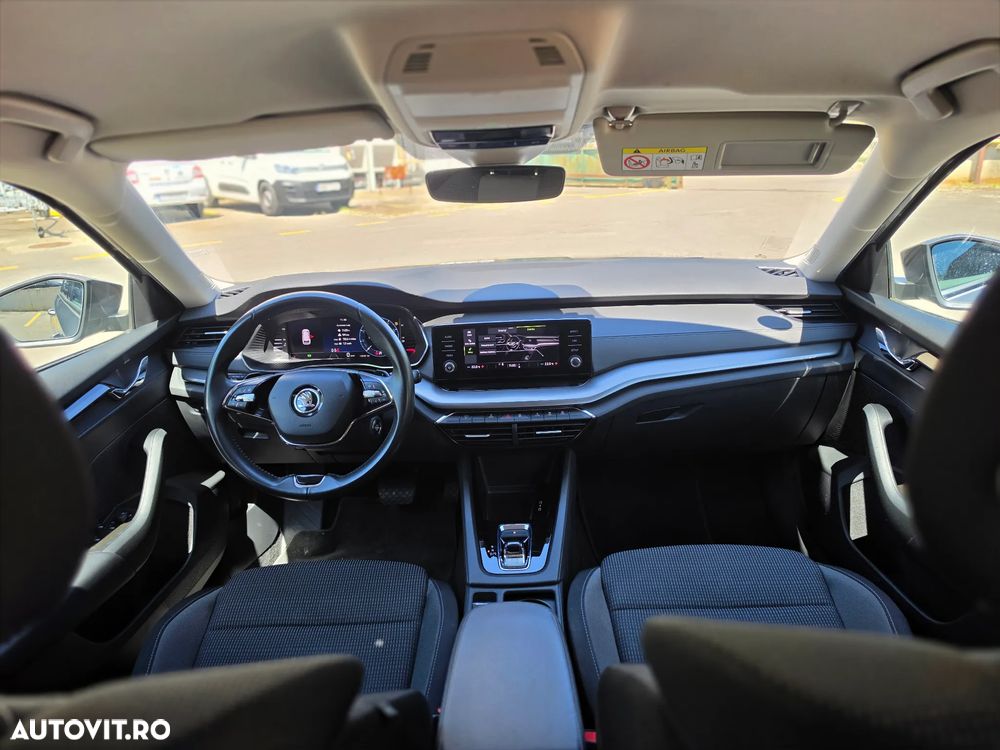 Skoda Octavia 2.0 TDI DSG Clever - 6