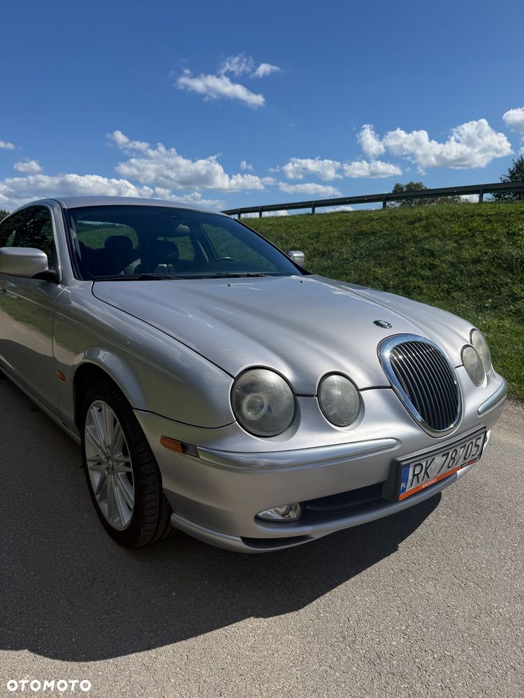 Jaguar S-Type - 10