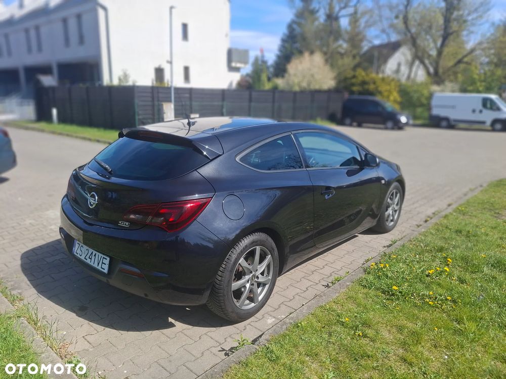 Opel Astra - 4