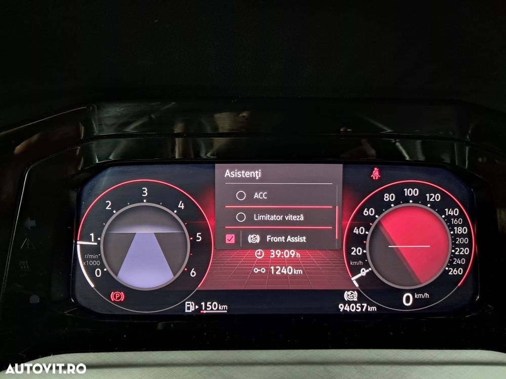 Volkswagen Golf - 18