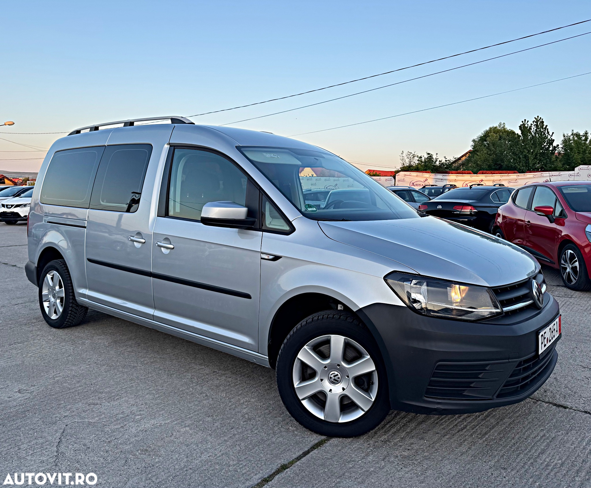 Volkswagen Caddy 2.0 TDI (5-Si.) DSG Comfortline - 2