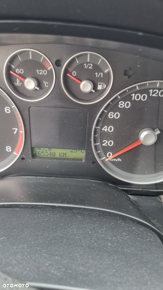 Ford Focus - 8