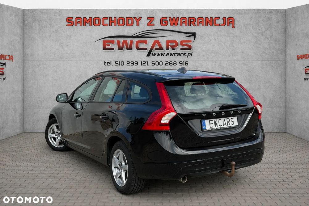 Volvo V60 D3 Drive-E Dynamic Edition (Momentum) - 4
