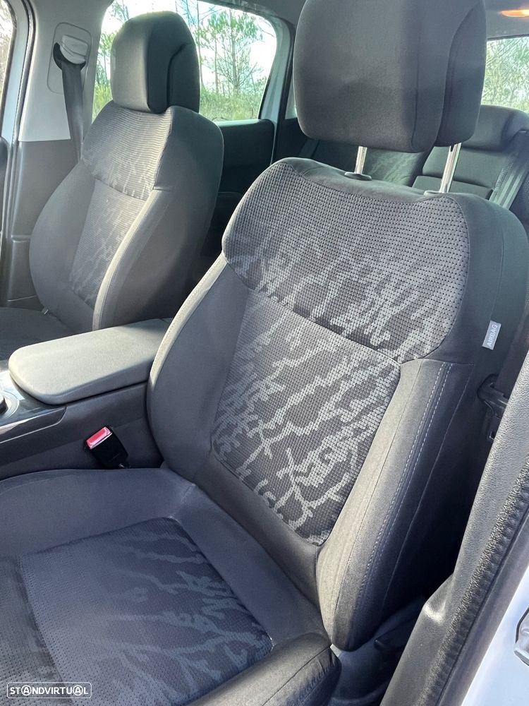 Peugeot 3008 2.0 HDi Hybrid4 99g - 7