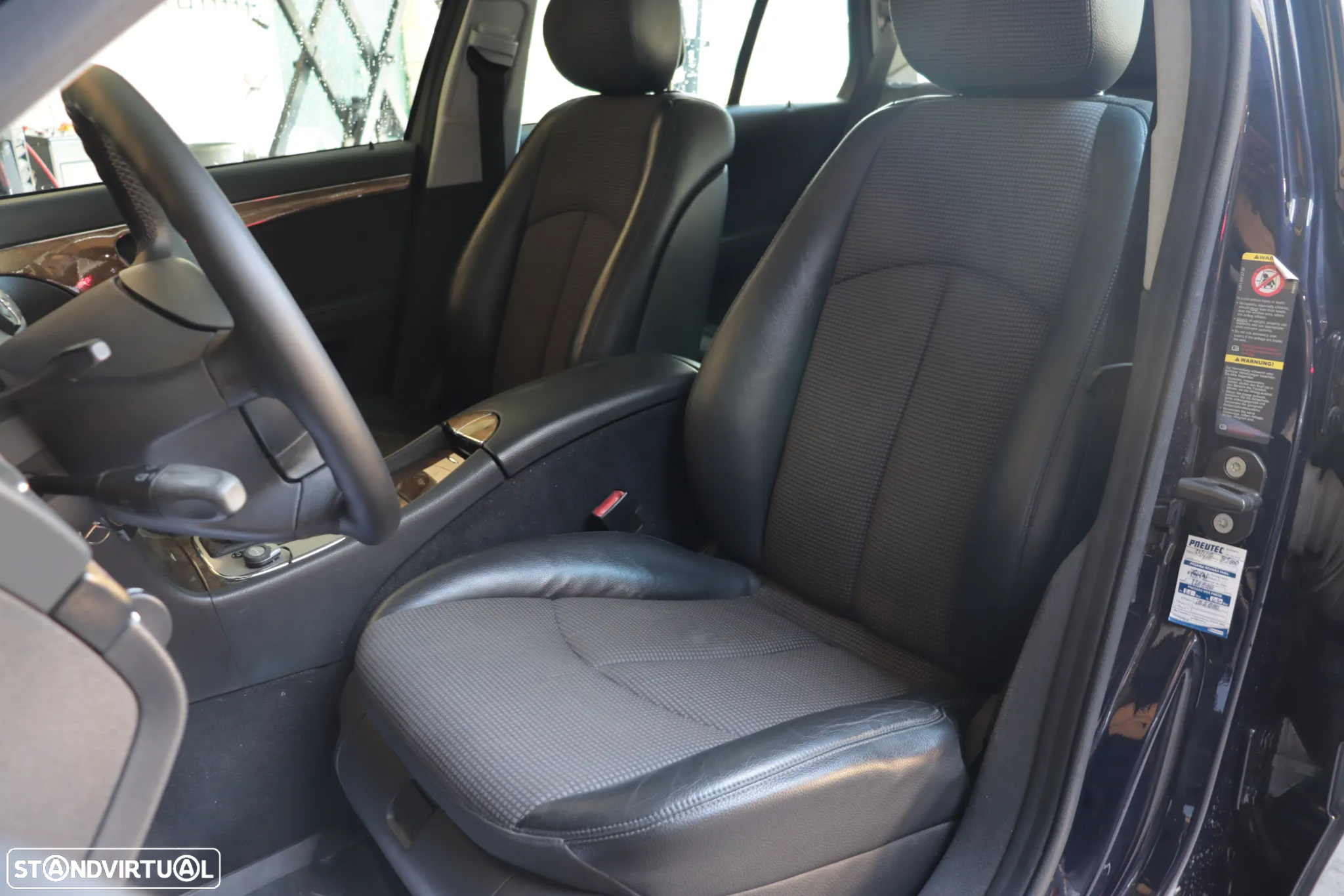 Mercedes-Benz E 220 CDi Avantgarde Aut. - 12