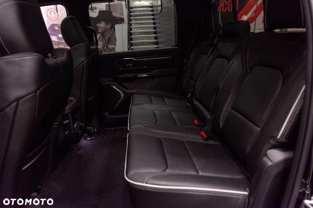 RAM 1500 - 23