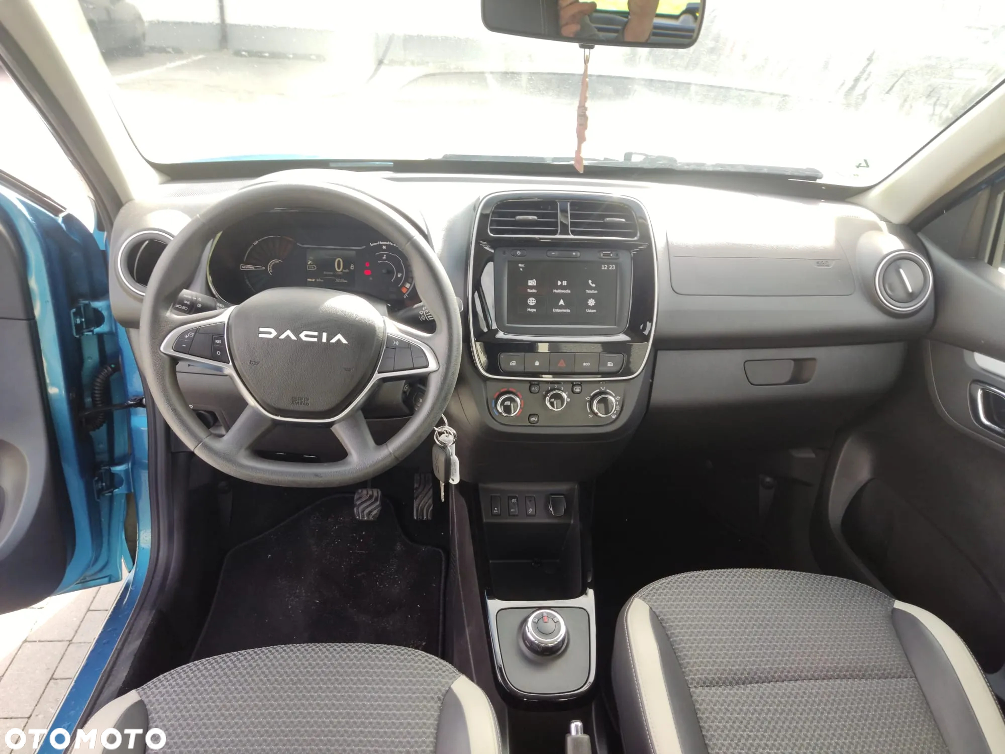 Dacia Spring ESSENTIAL - 25