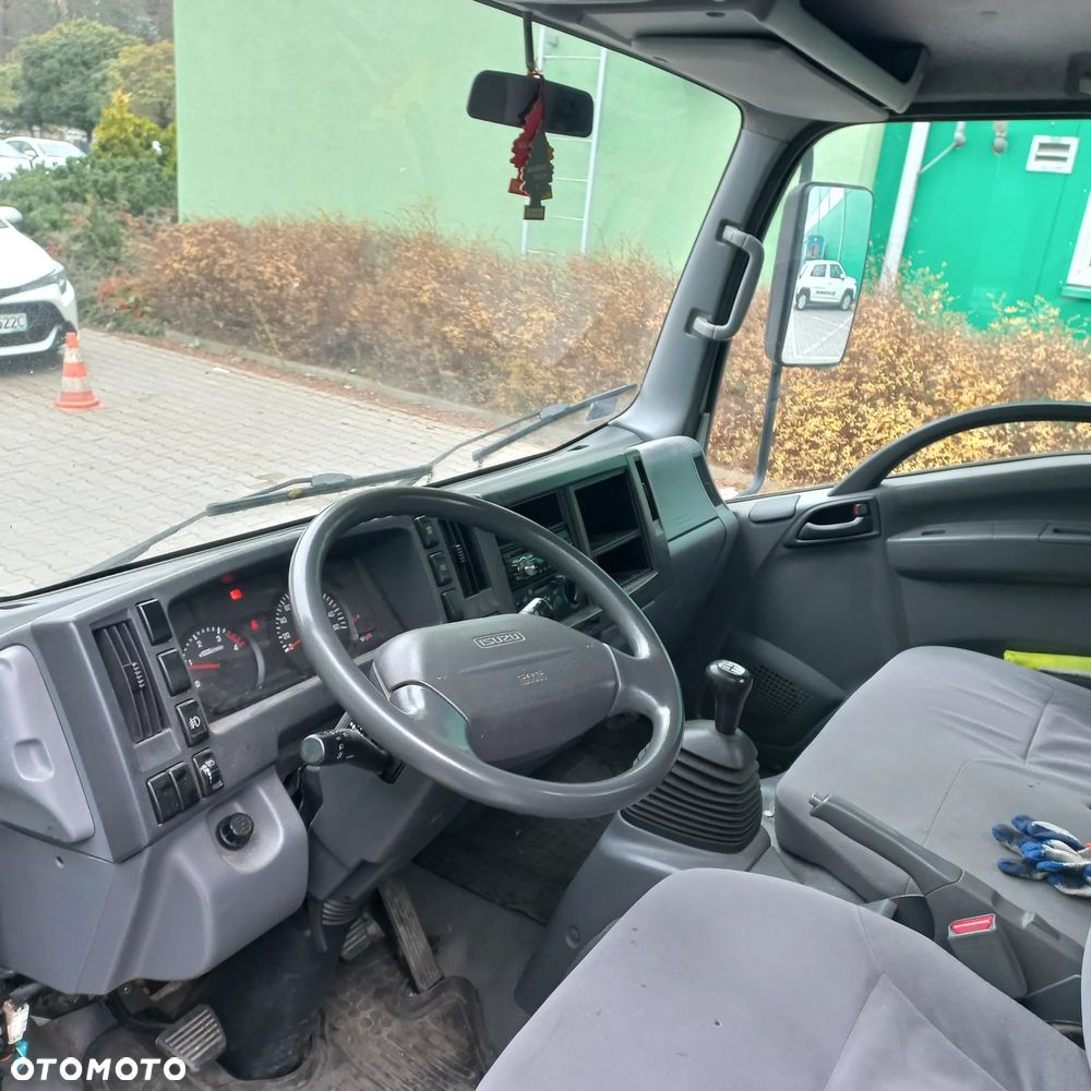 Isuzu N1R L35 Adaptor - 6