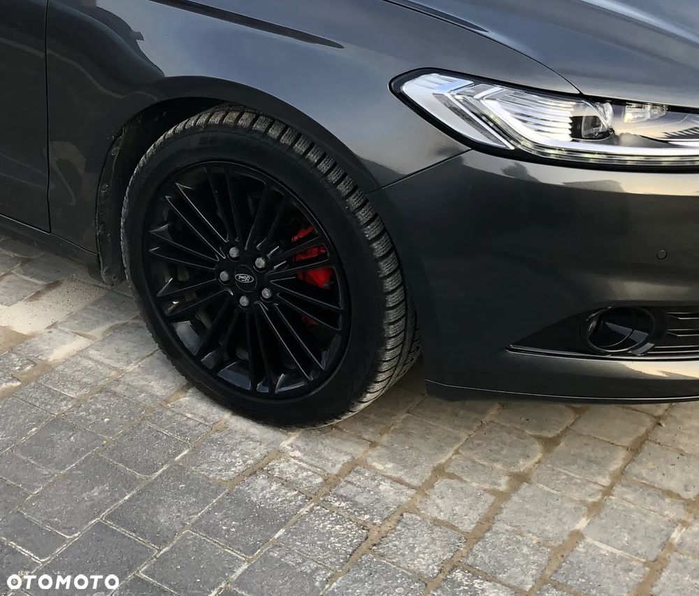 Ford Fusion - 8