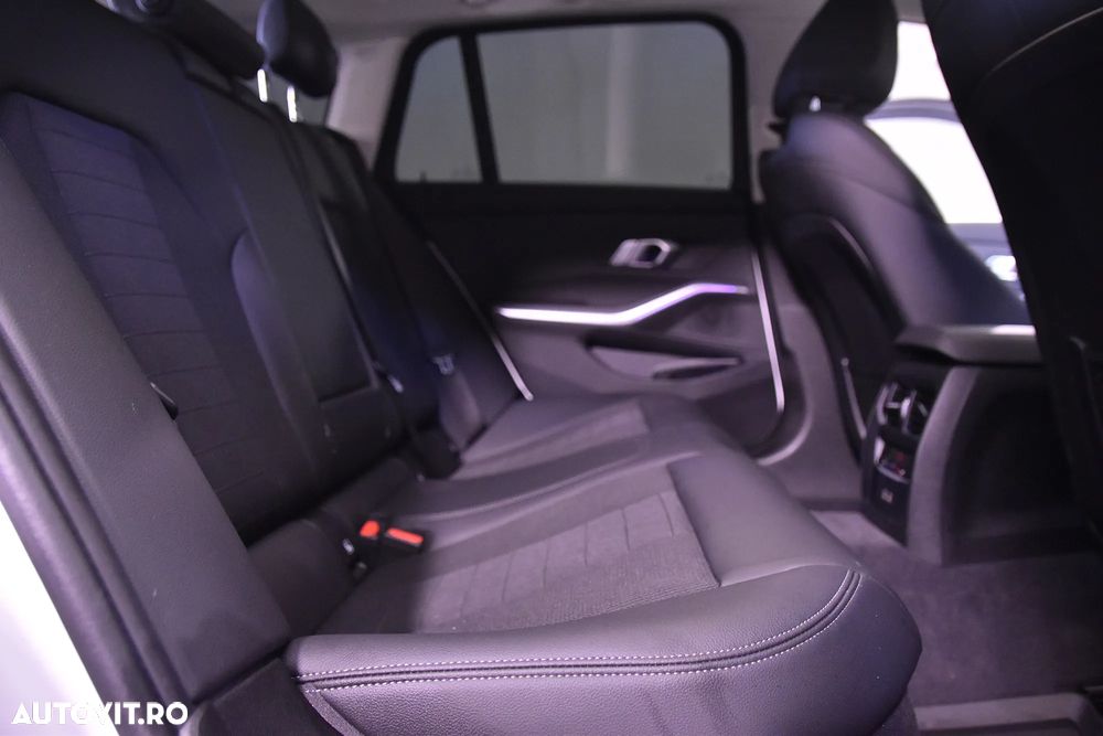 BMW Seria 3 330e AT PHEV - 12