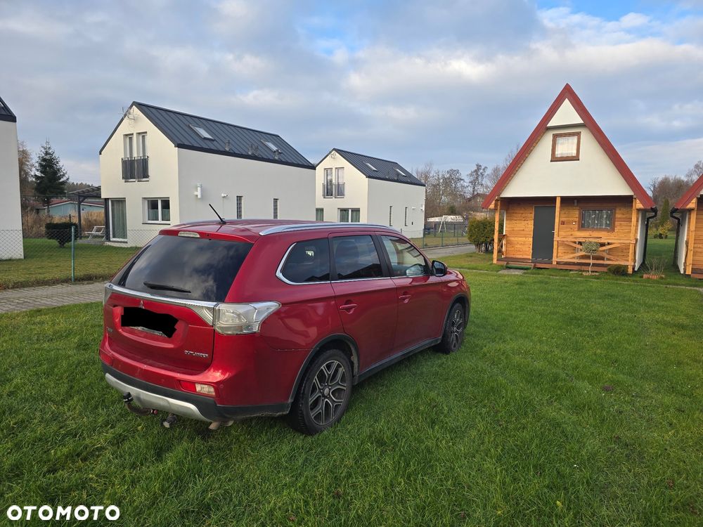 Mitsubishi Outlander - 3