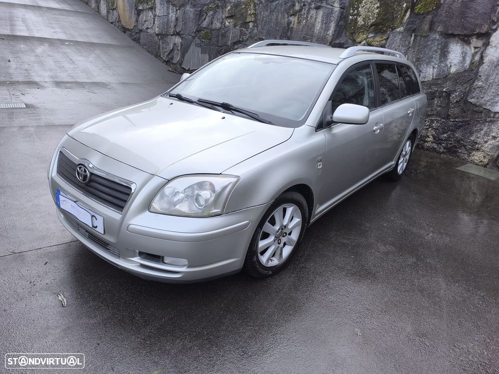 Toyota Avensis SW 2.0 D-4D - 19