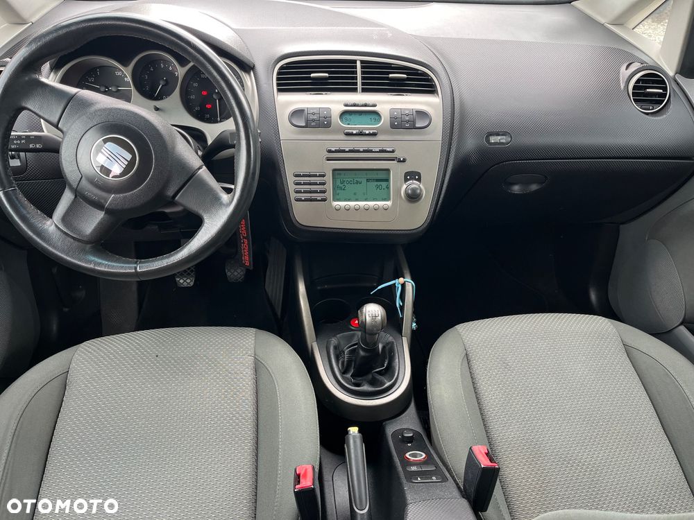 Volkswagen Golf - 5
