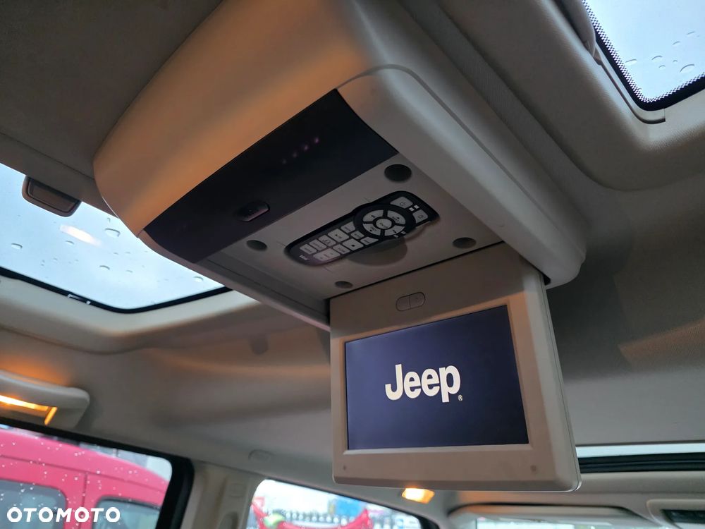 Jeep Commander 3.0 CRD Overland - 19