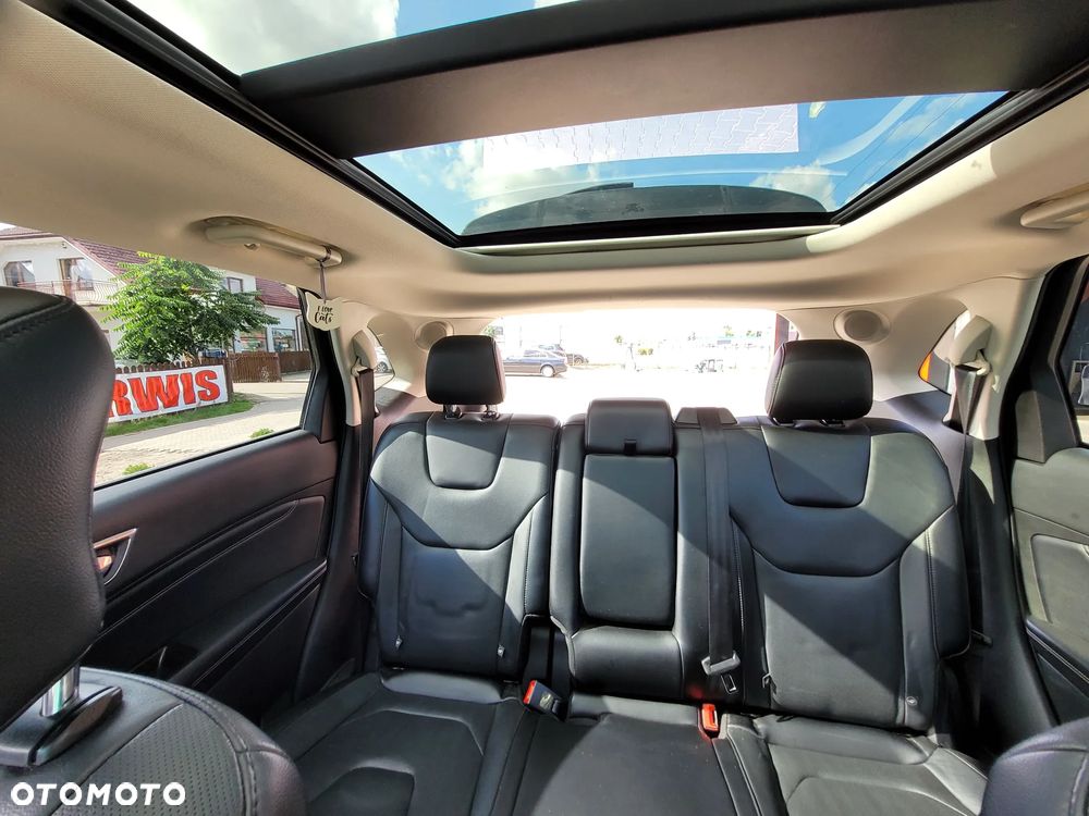 Ford Edge - 8