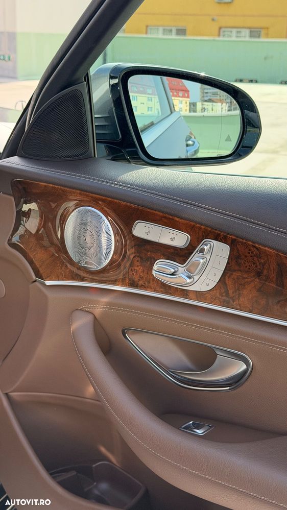 Mercedes-Benz E 220 d 4MATIC Aut. - 27