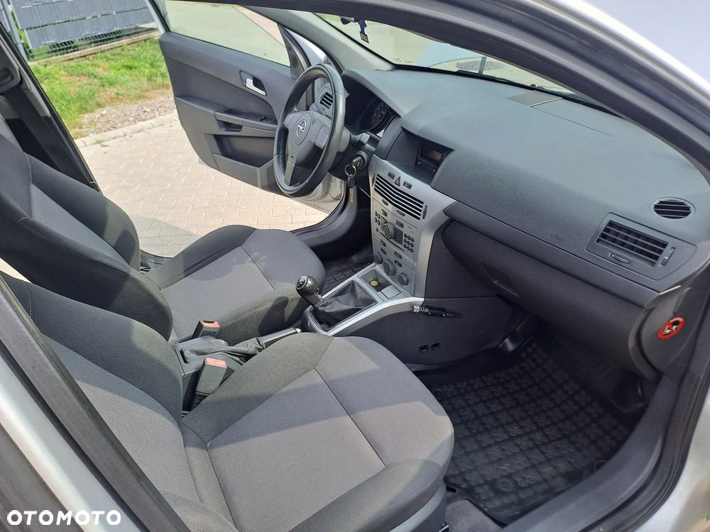 Opel Astra 1.6 Enjoy EU6 - 12