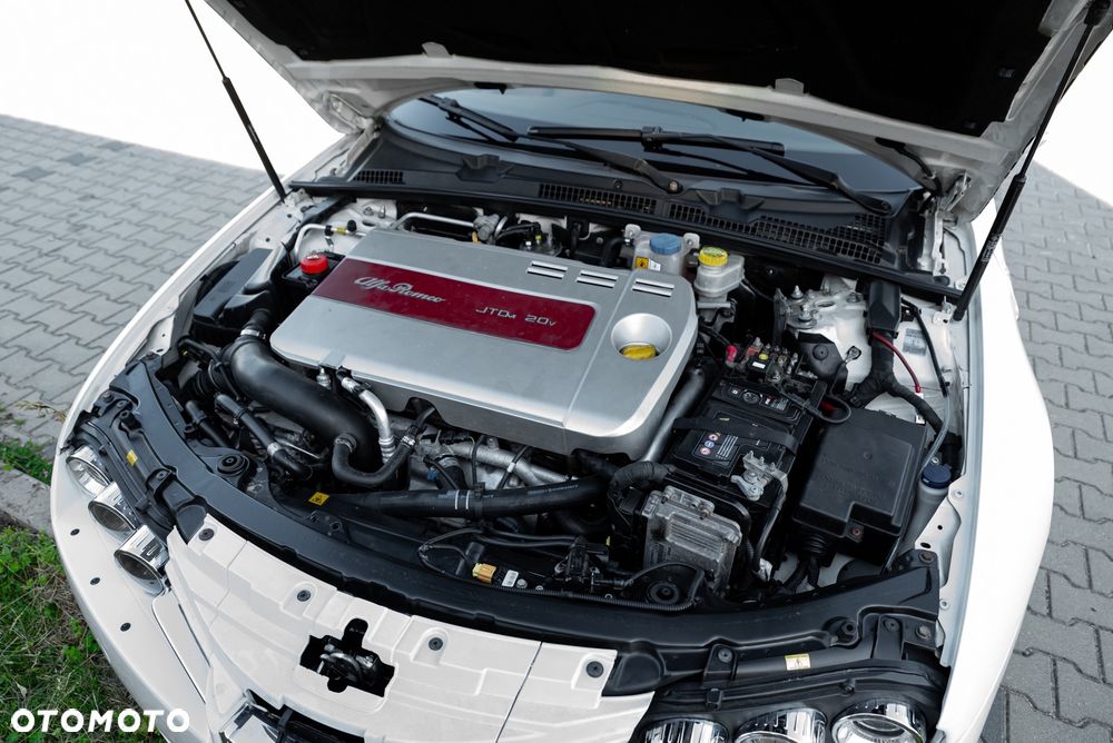 Alfa Romeo Brera 2.4JTDM - 37