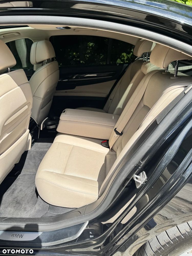 BMW Seria 7 740d xDrive - 7