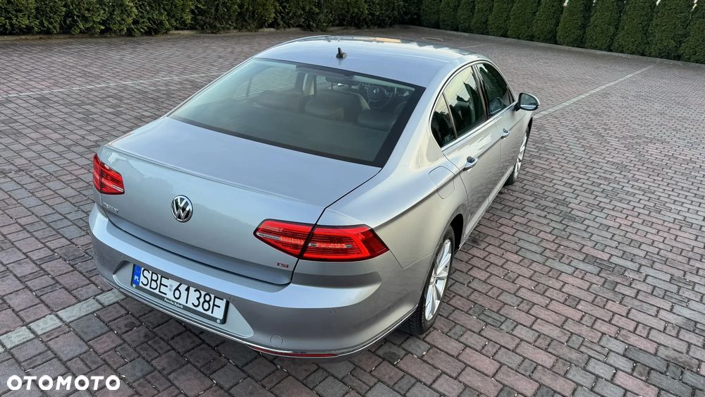 Volkswagen Passat 1.8 TSI BMT Highline - 13