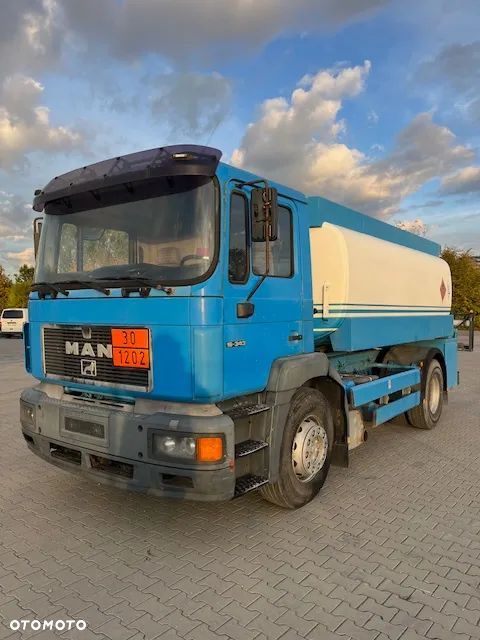 MAN Autocysterna 2 komory ADR ON+OO 19.343