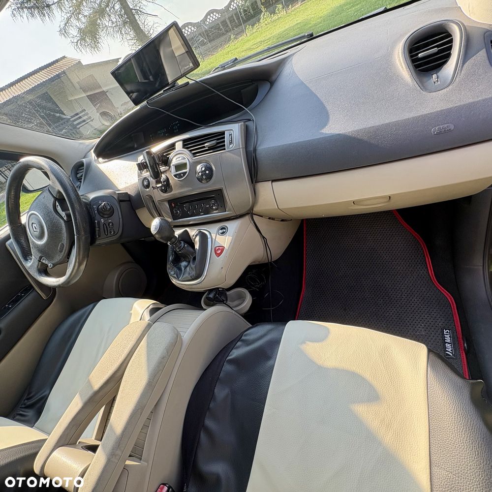Renault Scenic - 7