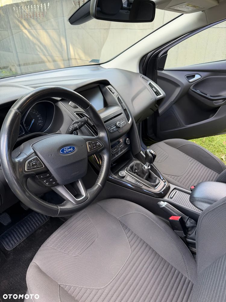 Ford Focus 1.5 EcoBoost Titanium ASS - 9