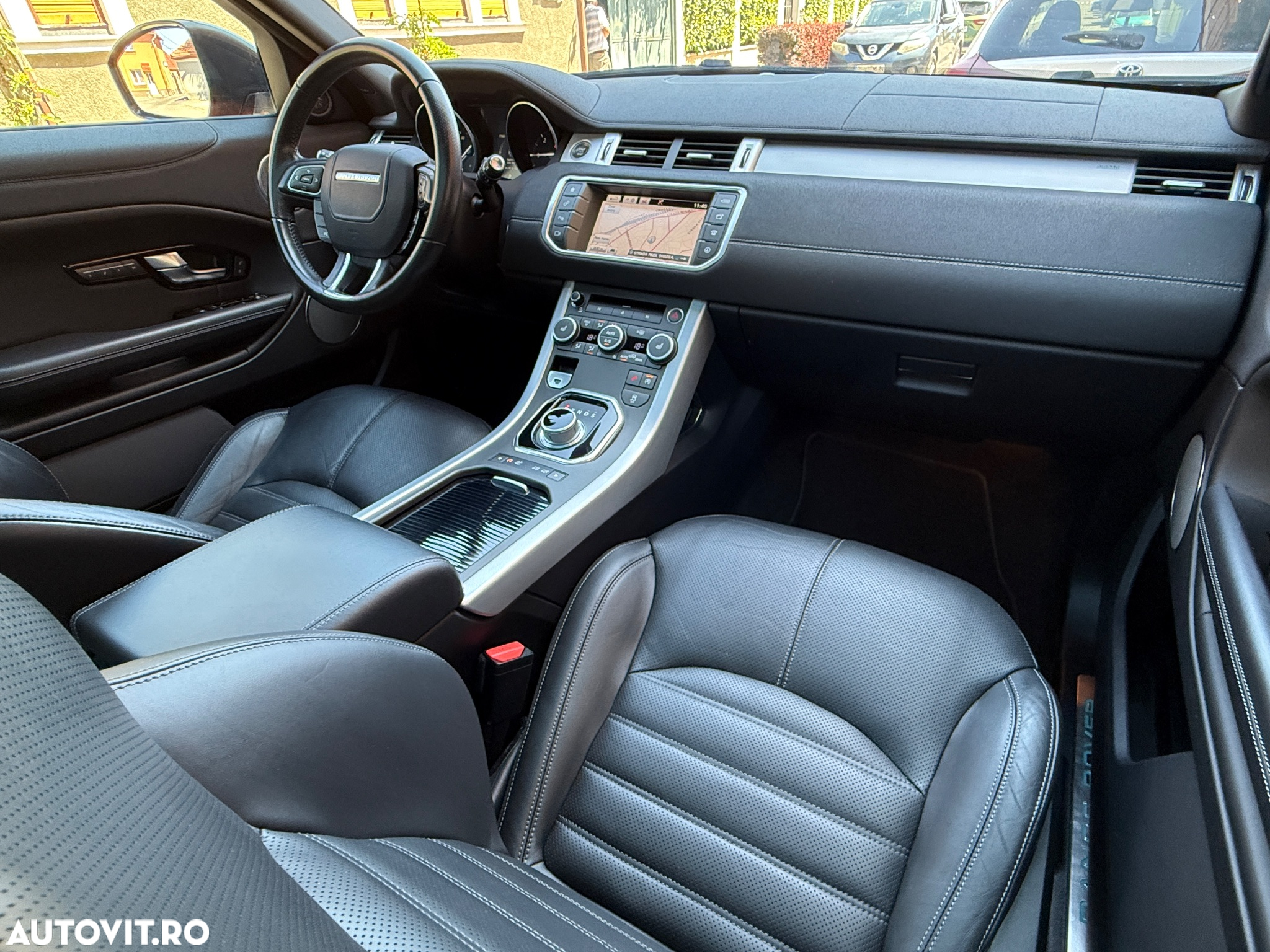 Land Rover Range Rover Evoque 2.0 D180 R-Dynamic S - 6
