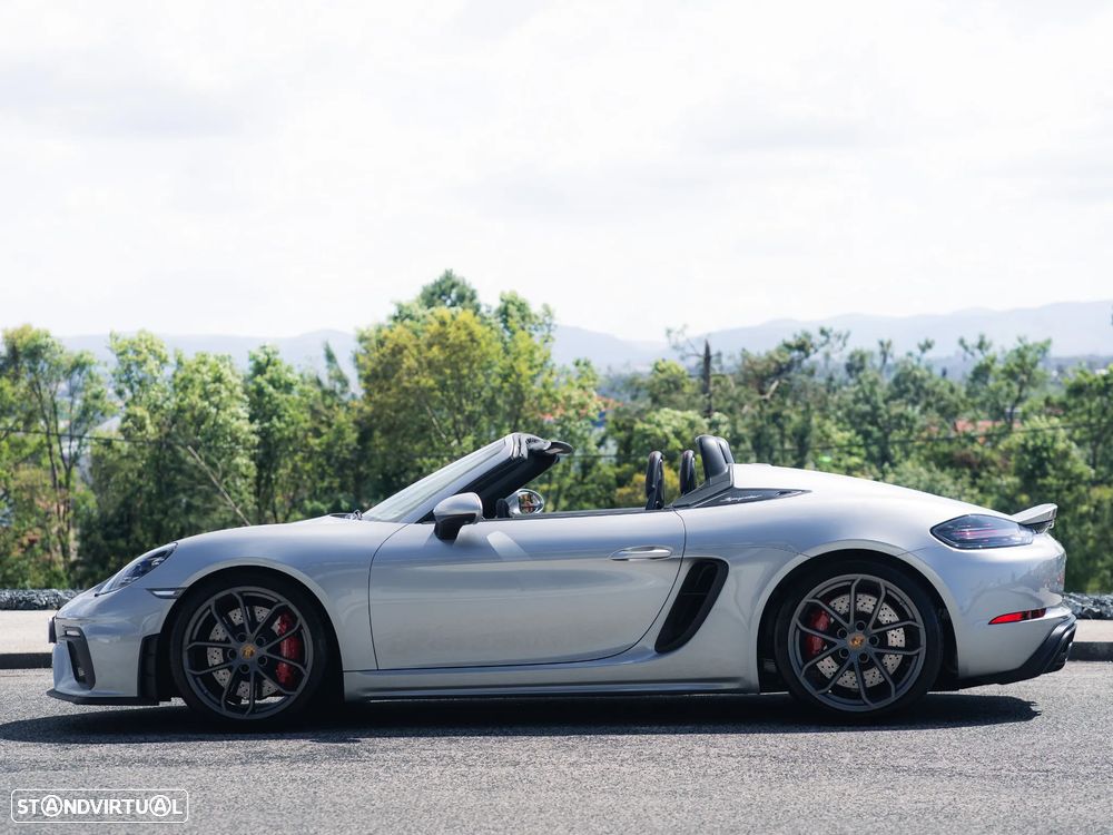 Porsche 718 Spyder - 4