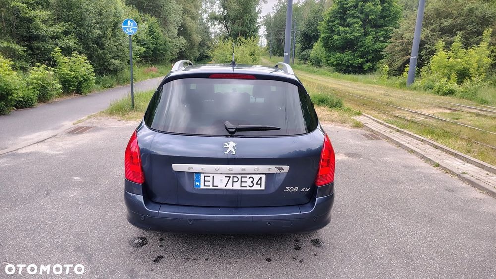 Peugeot 308 120 VTi Family - 6