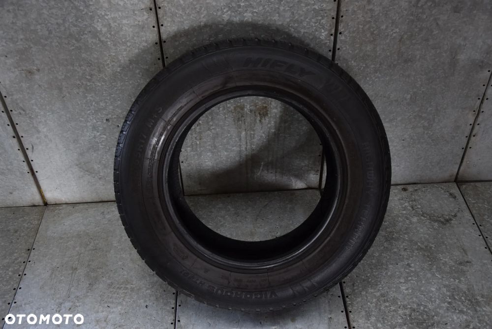 OPONA 245/65/17 - 3