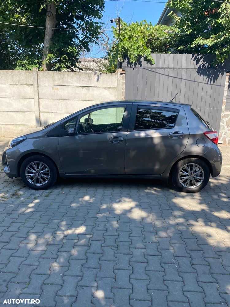 Toyota Yaris 1.5 L VVT-iE Active - 8