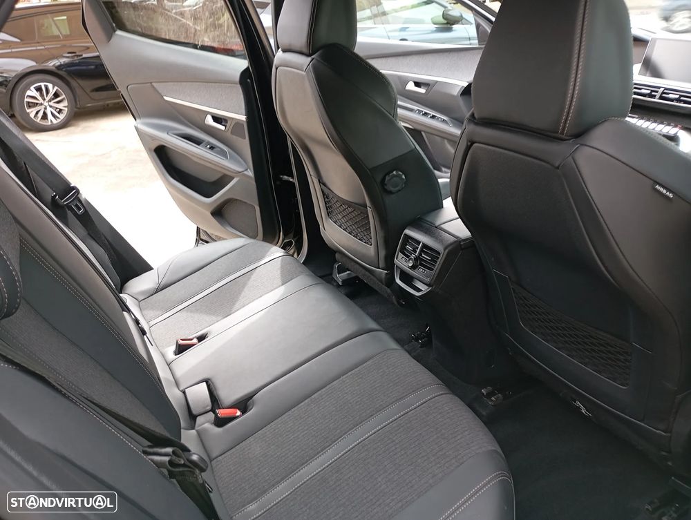 Peugeot 3008 1.2 PureTech GT Line EAT8 - 13