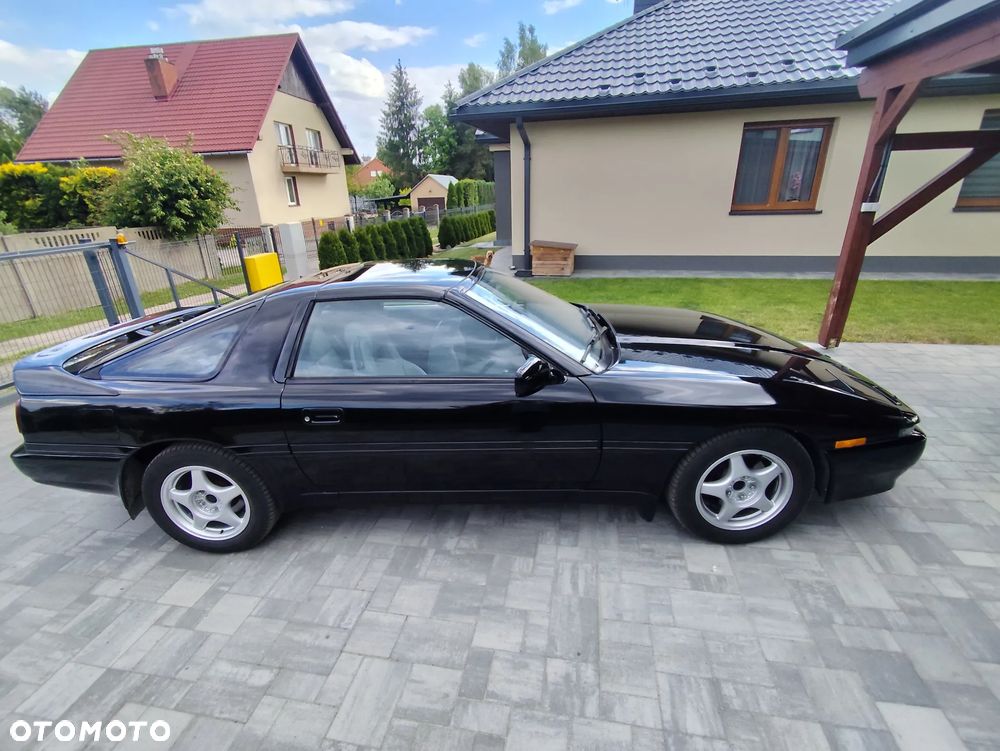 Toyota Supra 3.0 Turbo - 11