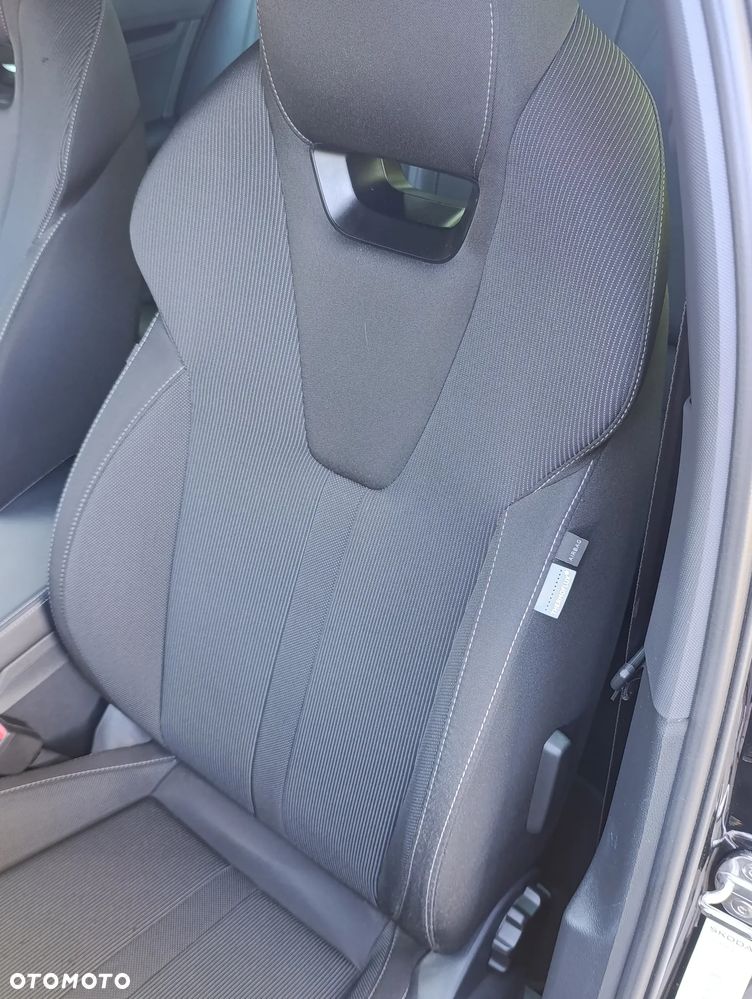 Skoda Octavia 2.0 TDI DSG Sportline - 19