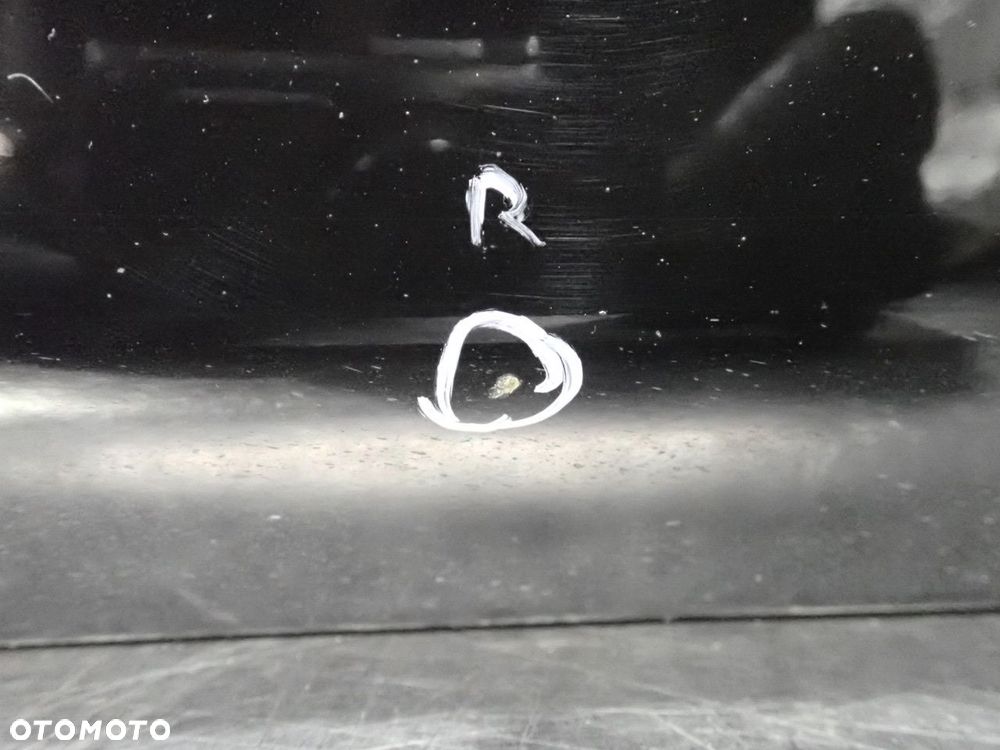 DRZWI PRAWY PRZÓD INFINITI M37X KOL:GAC - 12