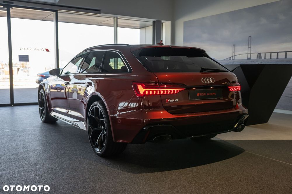Audi RS6 Avant - 3